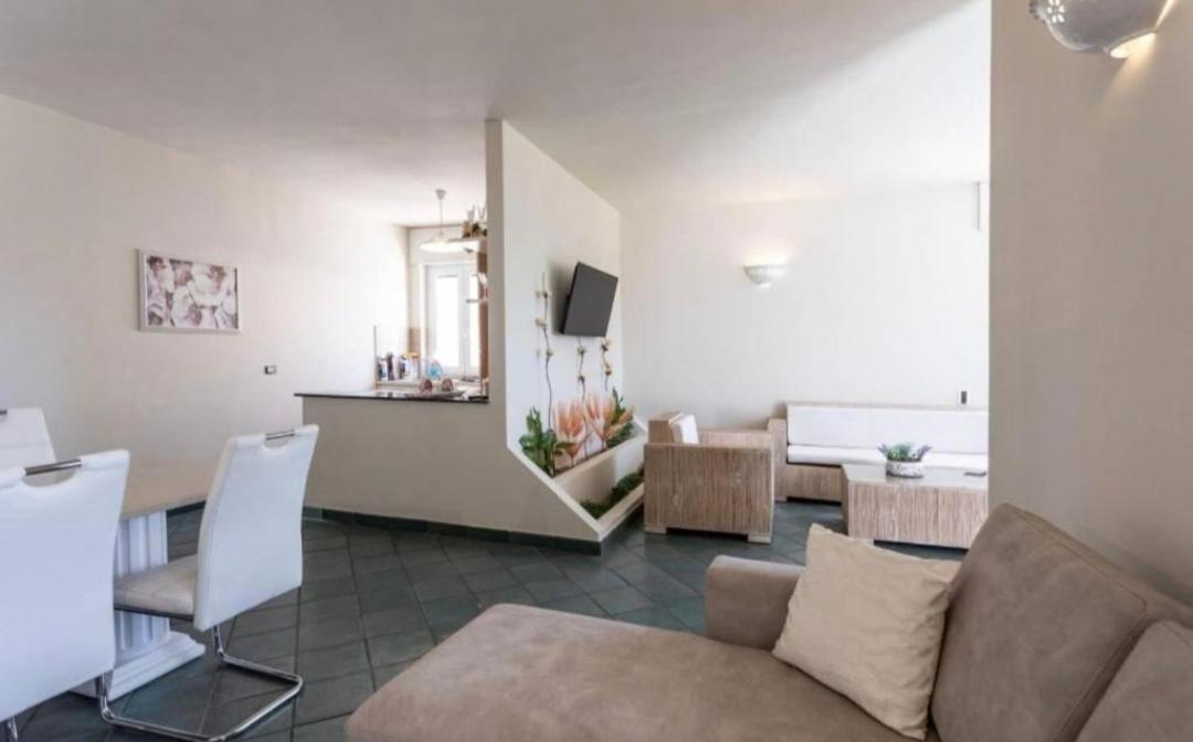 Lu Salentu Guest House Torre Suda Bilik gambar