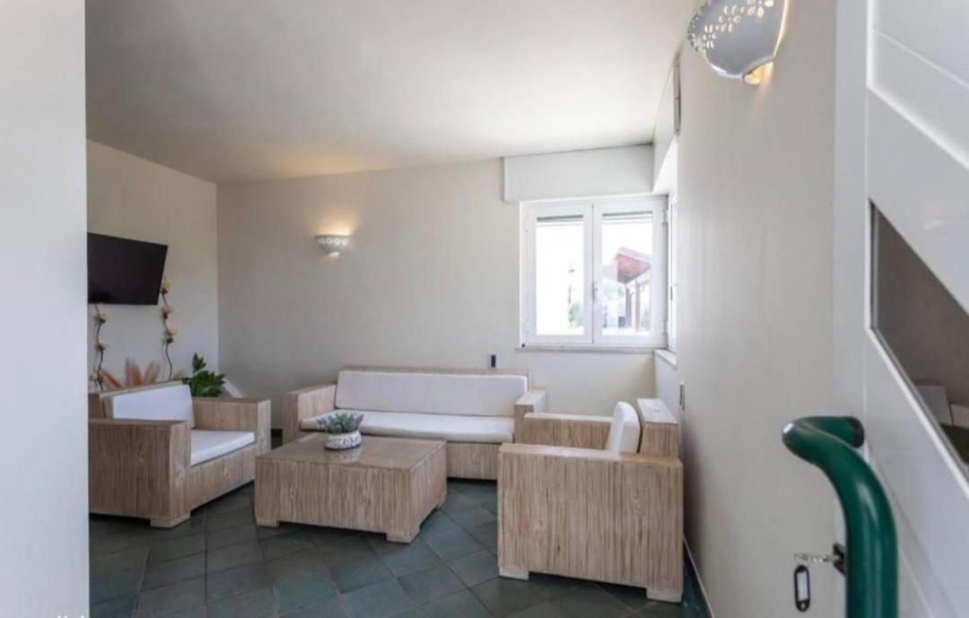 Lu Salentu Guest House Torre Suda Bilik gambar
